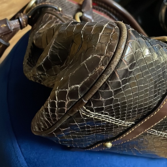 Dooney & Bourke - Picture 5 of 12